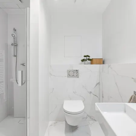 公寓 Danube&castle-side New Residence,old Town, Free Parking