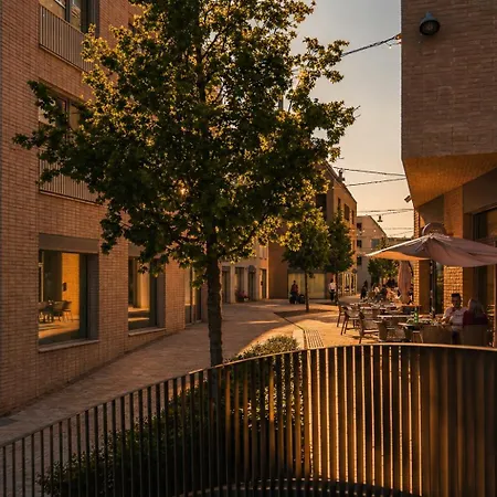 Danube&castle-side New Residence,old Town, Free Parking